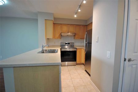 For Lease - 8 Mondeo Drive Unit# 303, Toronto, Ontario - Photo 5