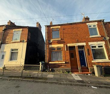 2 bedroom terraced house to rent - Photo 2