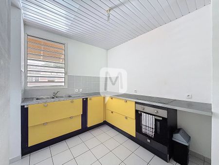 Location Appartement 2 pièces 53m² REMIRE MONTJOLY 97354 - Photo 4