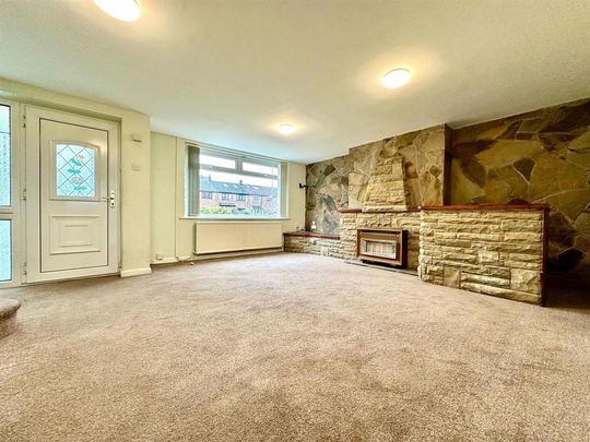 3 bedroom semi-detached house to rent - Photo 1