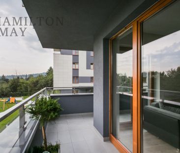 Nowoczesne i komfortowe mieszkanie w inwestycji Małe Błonia - Zdjęcie 3