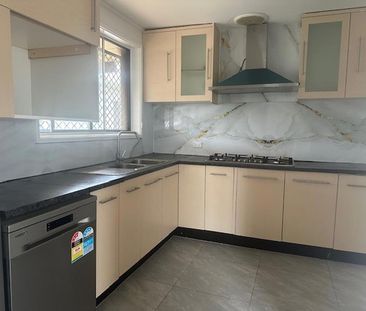 UPDATED 3 BEDROOM HOME IN A GREAT LOCATION - Photo 5