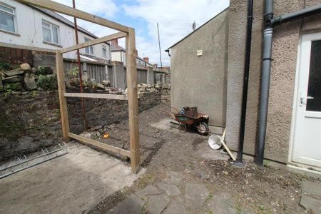 6 bedroom house to rent - Photo 4