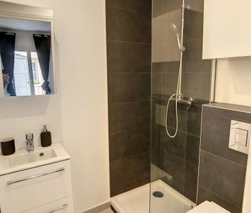 Location Appartement 1 pièce 15m² NICE 06300 - Photo 2
