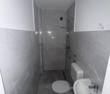 Charmante 1-Zimmer-Wohnung mit Terrasse und grünem Ausblick - Photo 2