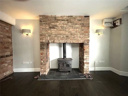 Fore Street, Culmstock, Cullompton, Devon, EX15 - Photo 2