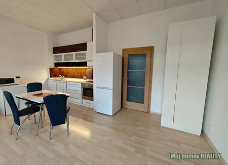 Pronájem bytu 1+kk 42 m² - Photo 3