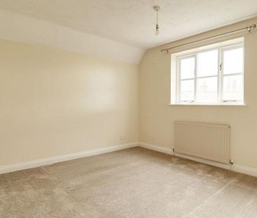 4 bedroom detached house to rent - Photo 6