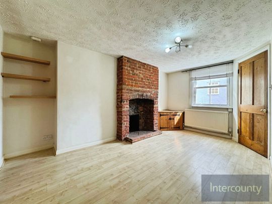 Debden Road, CB11, Saffron Walden - Photo 1