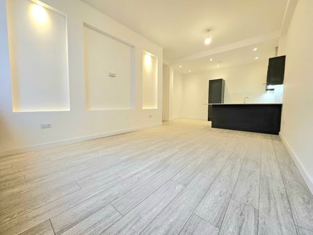 2 Bed Flat, Breton House, LU2 - Photo 5