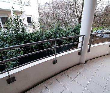 location Appartement T3 DE 65.12m² À PLESSIS TREVISE - Photo 2