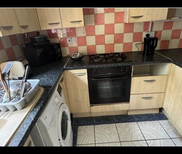 Studio Flat, Broxholm Road, SE27 - Photo 5