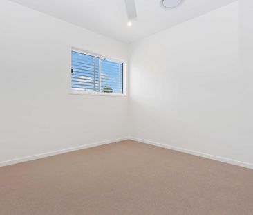 Quality Townhouse Living in The Carlyle Terraces - Photo 1