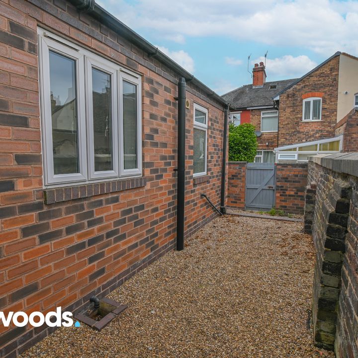 2 bed terraced house to rent in James Street, Wolstanton, Newcastle-under-Lyme - Photo 1