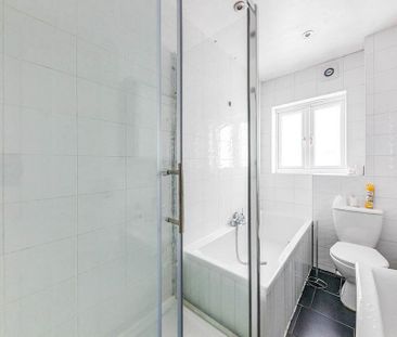 4 bedroom semi-detached house to rent - Photo 6