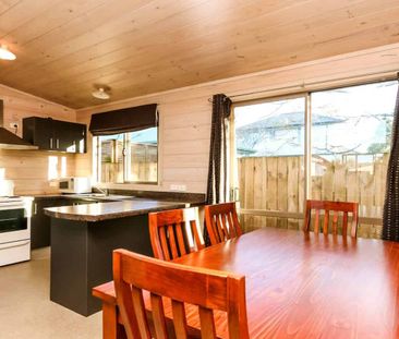 Family Home - Photo 4