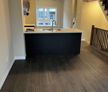 For Lease - 720 Grey Street Unit# 56, Brantford, Ontario - Photo 2