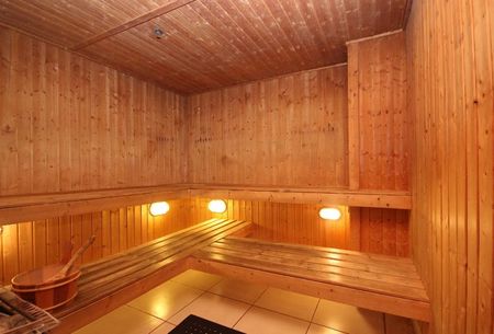 FURNISHED "PARKSIDE" STUDIO APARTMENT - Photo 4