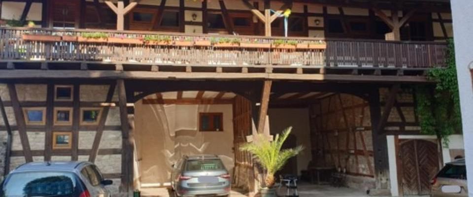 Hochwertige 3-Zimmer Dachgeschosswohnung Nagold-Emmingen - Foto 1
