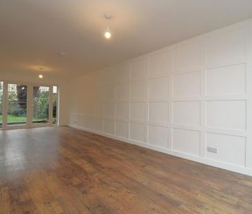 4 bedroom semi-detached house to rent - Photo 2