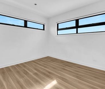 Beautiful townhouse in the heart of Preston - Photo 1