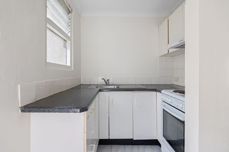 2/164A Bourke Street, Surry Hills NSW 2010 - Apartment For Rent | Domain - Photo 2