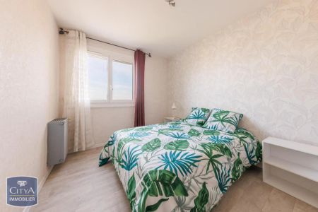 Appartement à louer 4 pièces 77.92m² - Photo 5