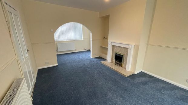 3 bedroom semi-detached house to rent - Photo 1