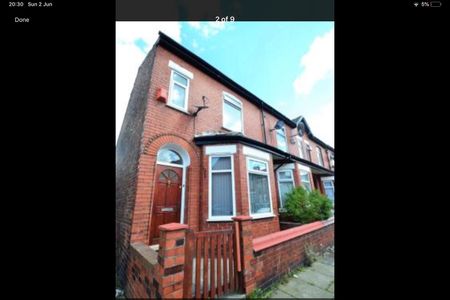 Room in a Shared House, Fairfield Street, M6 - Photo 3