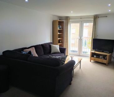 Saltra, SALFORD - Photo 2