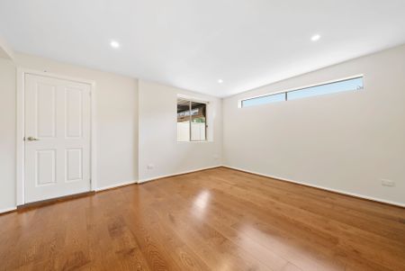 Polished perfection in coveted Glen Waverley locale - Photo 5
