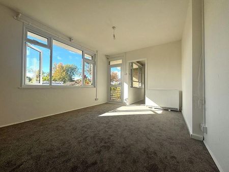 2 bedroom bungalow to rent - Photo 2