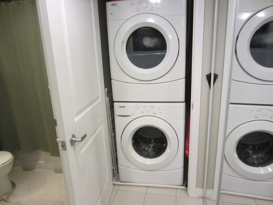 For Lease - 205 Sherway Gardens Road Unit# 704, Toronto, Ontario - Photo 1