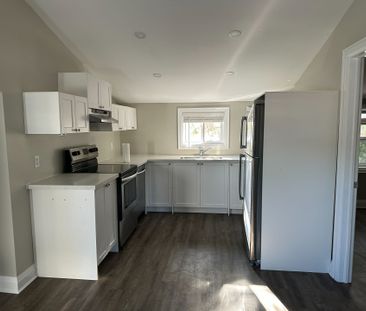 For Lease - 460 Park Road Unit# Upper, Oshawa, Ontario - Photo 5