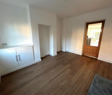 2 Bedroom Terraced To Let - Photo 3