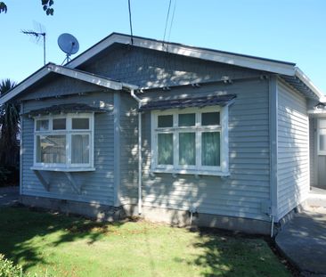 1-Bedroom Flat with Carport - Photo 5