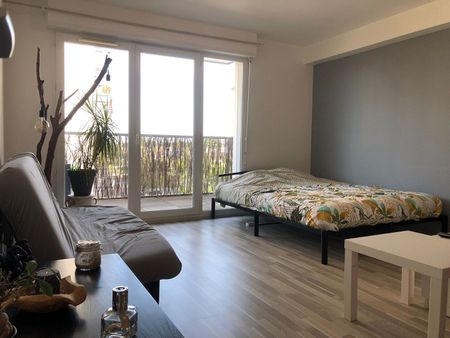 Location Appartement 1 pièce 31m² CHAMBRAY LES TOURS 37170 - Photo 2