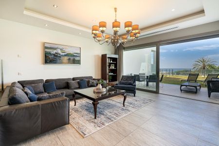 Luxury Townhouse for rent in Sierra Blanca, Spain - Photo 3