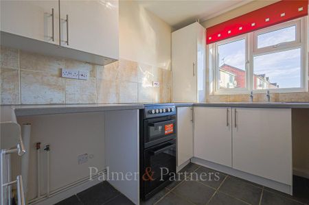 2 bedroom terraced house to rent - Photo 5
