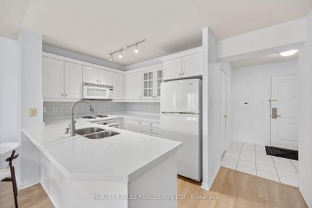 For Lease - 18 Wanless Avenue Unit# 302, Toronto, Ontario - Photo 4