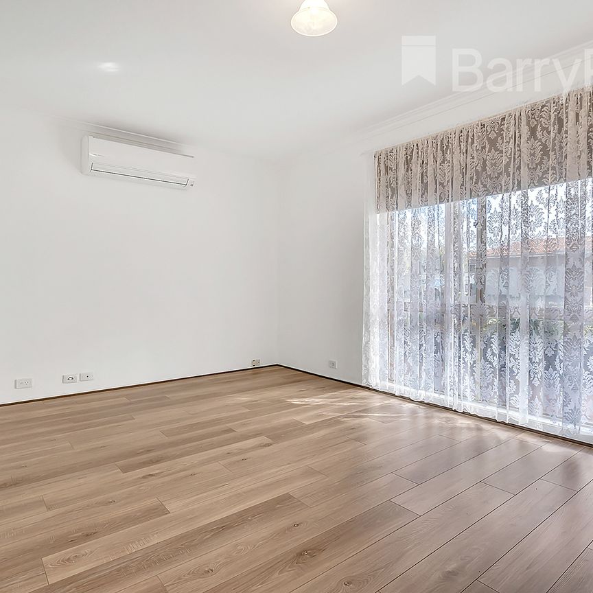 Prime Location in the heart of Craigieburn! - Photo 1