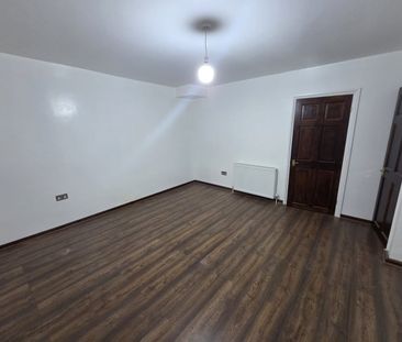 3 Bed Semi-Detached House, Bromford Crescent, B24 - Photo 1