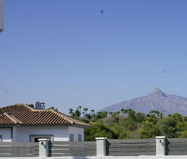 Luxury Villa for rent in Nueva Andalucia, Spain - Photo 2