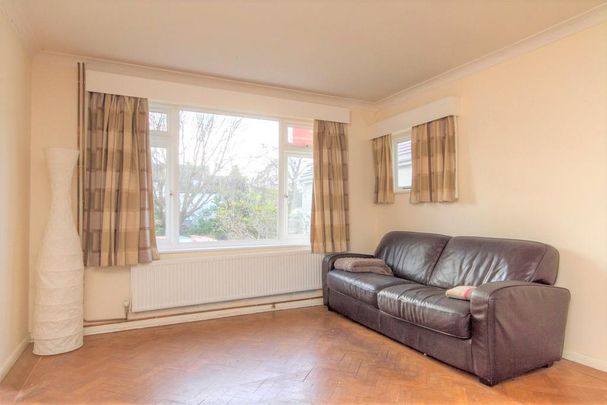 4 bedroom detached house to rent - Photo 1