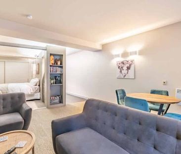 Central City Willis Street Apartment - Photo 2