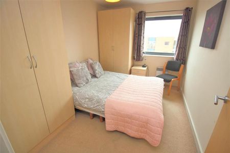 2 bedroom apartment to rent - Photo 4