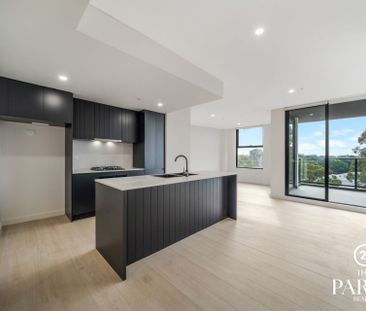 Brand New Luxury Apartment with Stunning Views - Photo 3