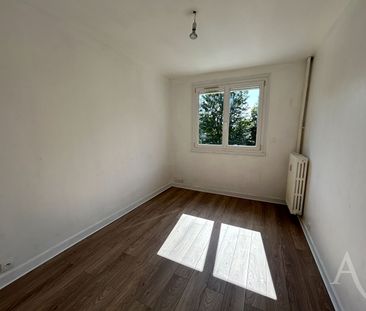 Location Appartement 3 pièces 75m² - Photo 3