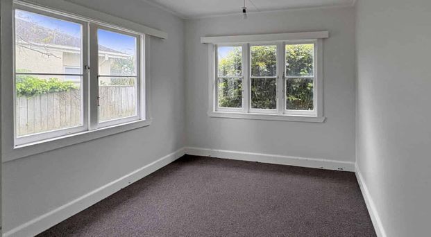 CENTRAL - 4 BEDROOM - Photo 1