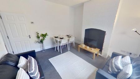 5 bedroom house to rent - Photo 2